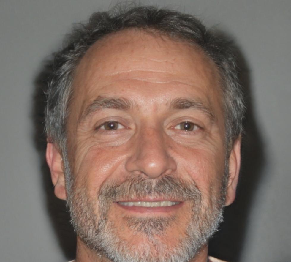 Radek Novák, Technology Analyst